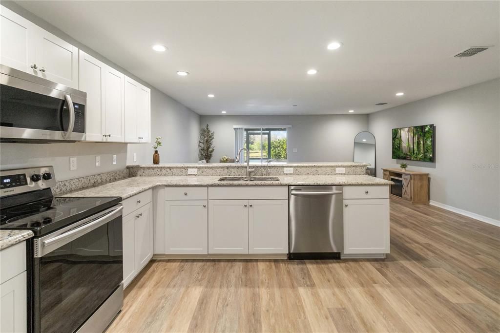 For Rent: $2,000 (3 beds, 2 baths, 1713 Square Feet)