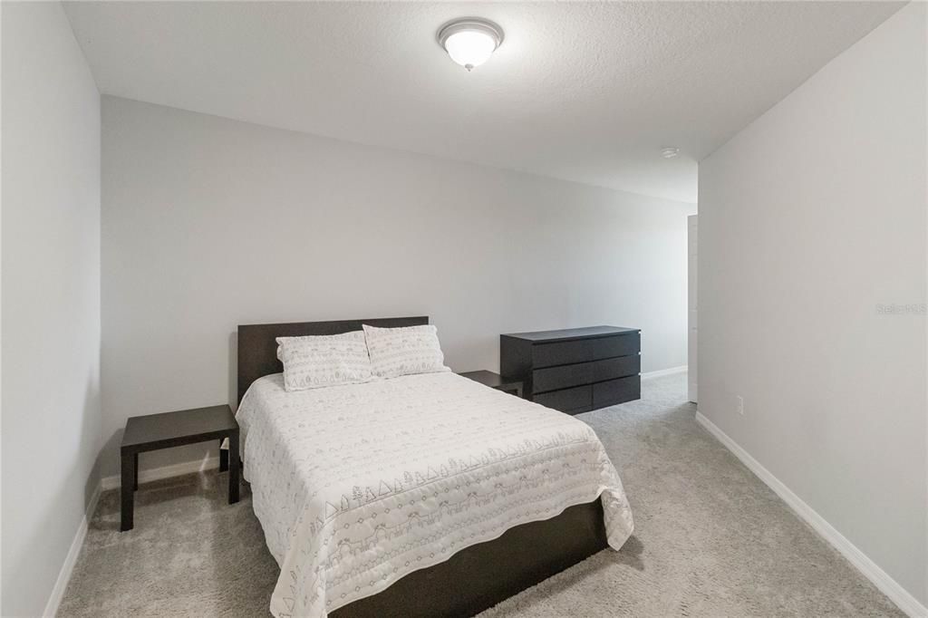 For Rent: $2,000 (3 beds, 2 baths, 1713 Square Feet)