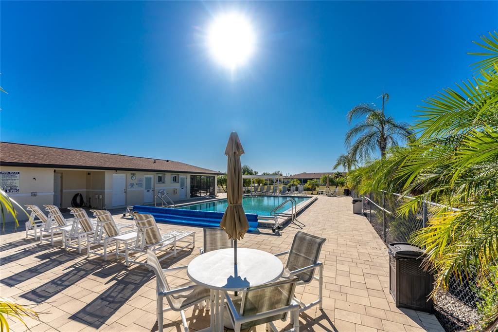 待售: $146,900 (2 贝兹, 2 浴室, 886 平方英尺)