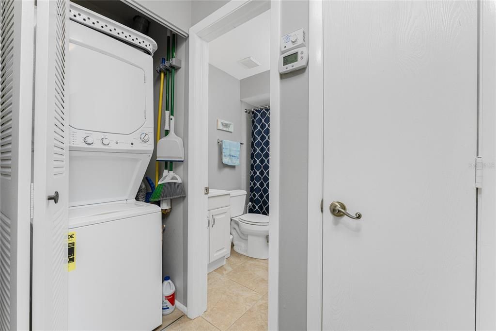 待售: $146,900 (2 贝兹, 2 浴室, 886 平方英尺)