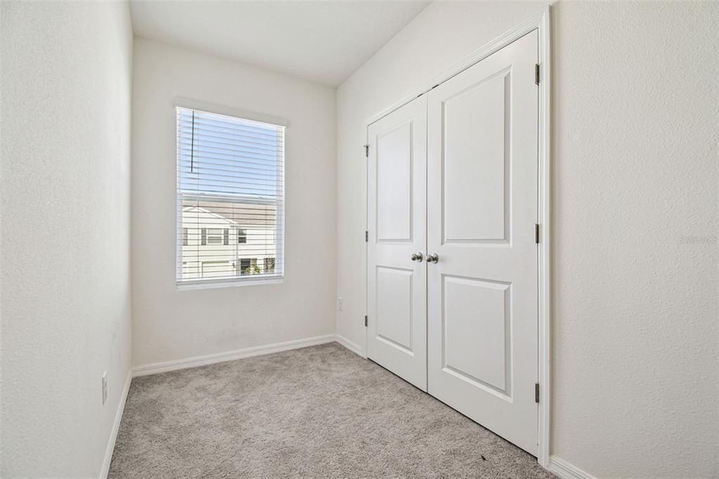 For Rent: $2,050 (3 beds, 2 baths, 1673 Square Feet)