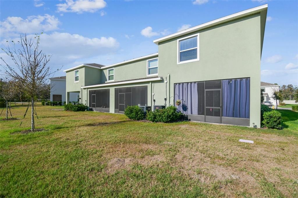 For Rent: $2,050 (3 beds, 2 baths, 1673 Square Feet)