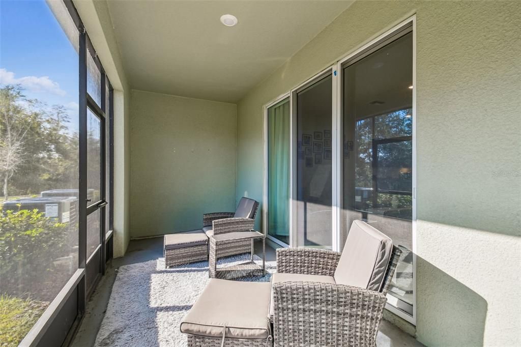 For Rent: $2,050 (3 beds, 2 baths, 1673 Square Feet)