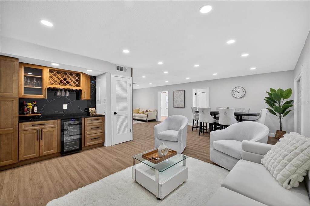 For Sale: $685,000 (3 beds, 2 baths, 1710 Square Feet)