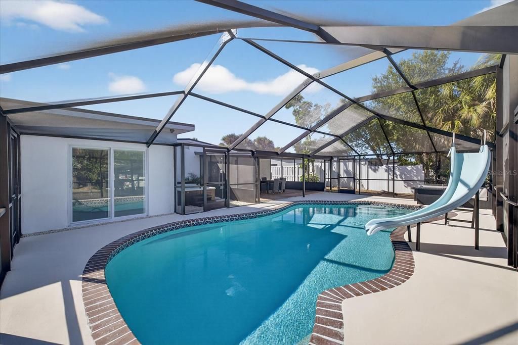 For Sale: $685,000 (3 beds, 2 baths, 1710 Square Feet)