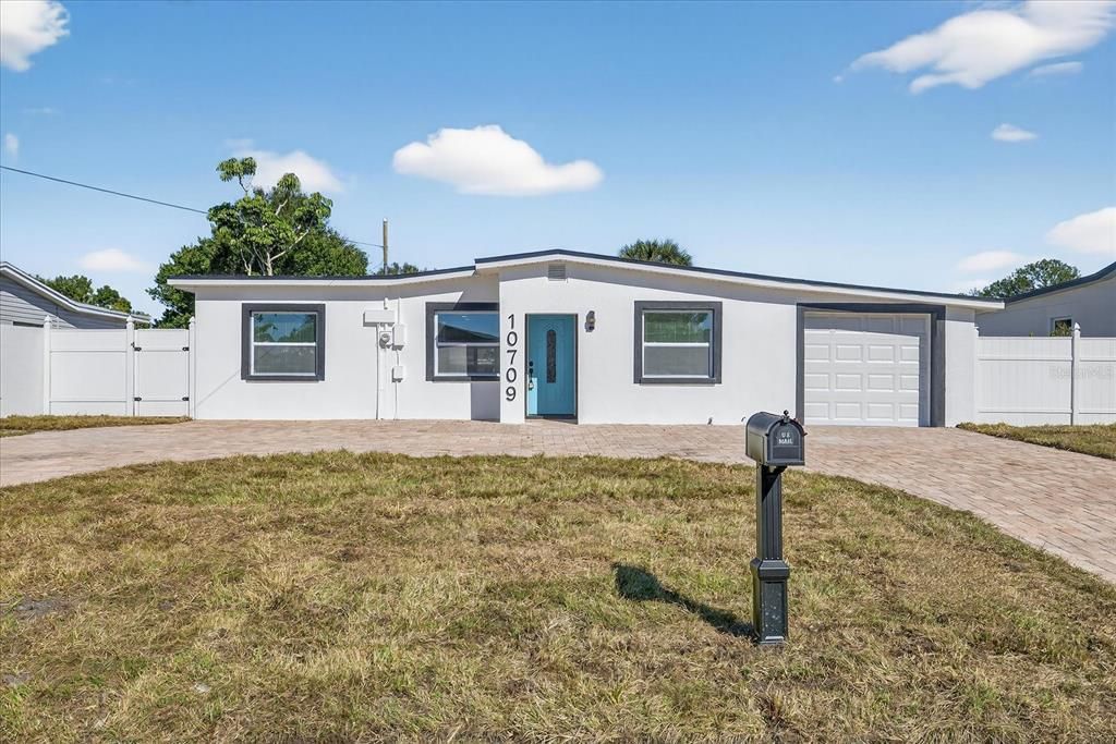 For Sale: $685,000 (3 beds, 2 baths, 1710 Square Feet)