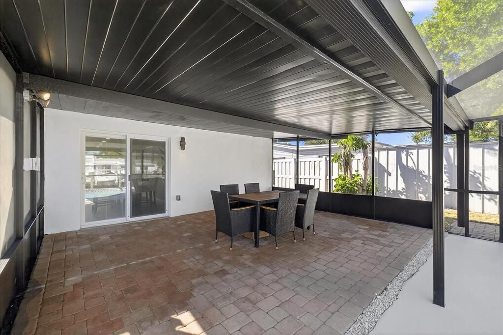 For Sale: $685,000 (3 beds, 2 baths, 1710 Square Feet)