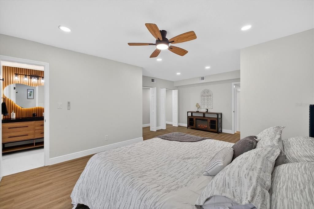 For Sale: $685,000 (3 beds, 2 baths, 1710 Square Feet)