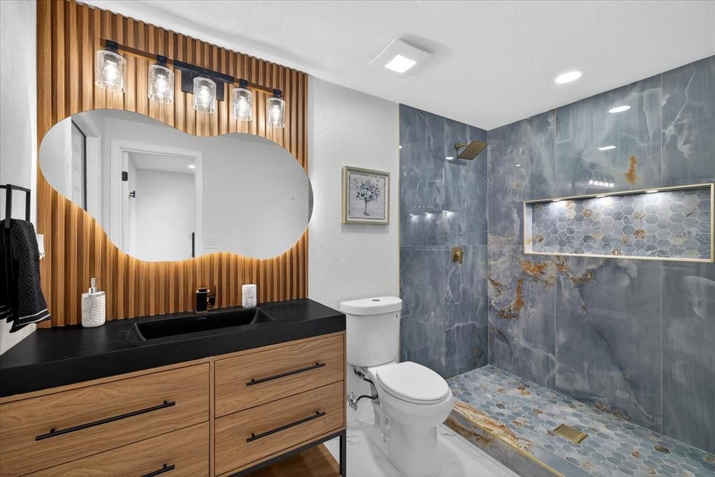 For Sale: $685,000 (3 beds, 2 baths, 1710 Square Feet)