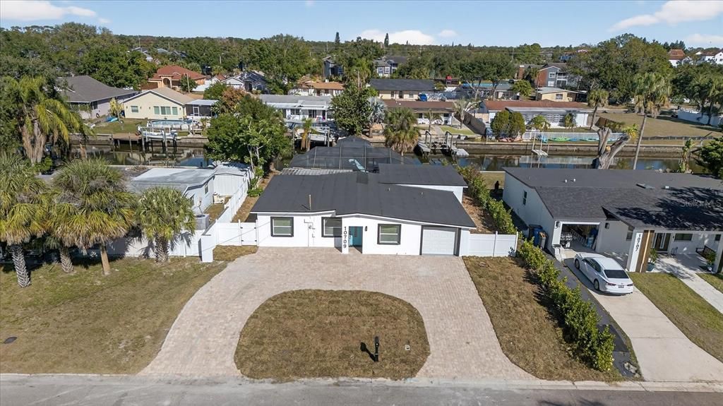 For Sale: $685,000 (3 beds, 2 baths, 1710 Square Feet)