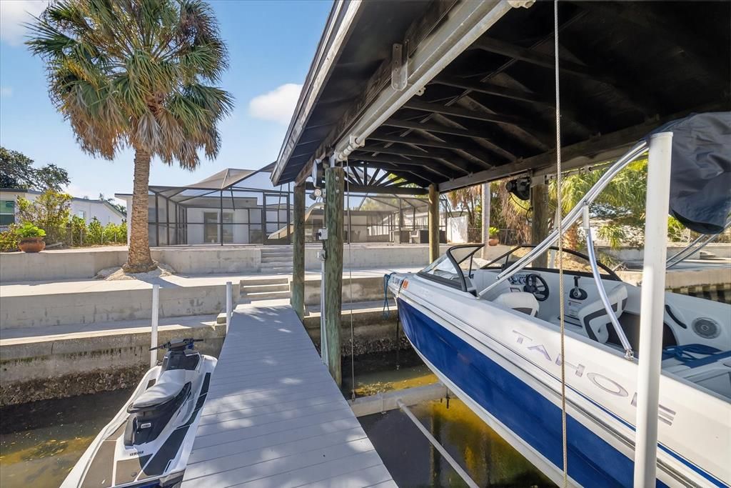 For Sale: $685,000 (3 beds, 2 baths, 1710 Square Feet)