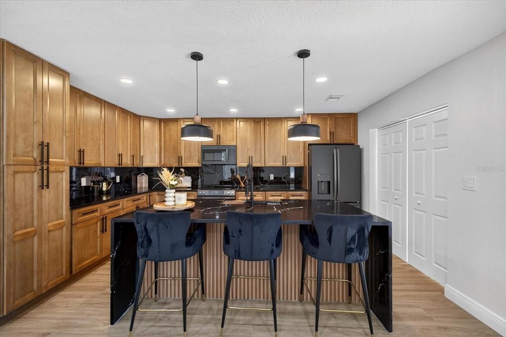 For Sale: $685,000 (3 beds, 2 baths, 1710 Square Feet)