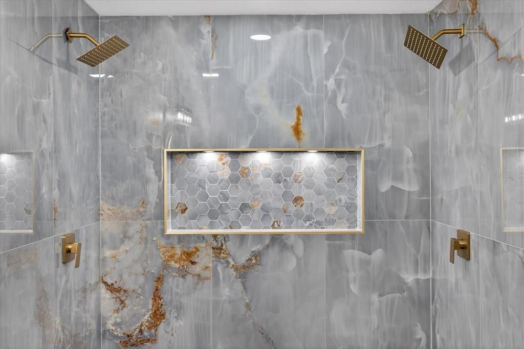 For Sale: $685,000 (3 beds, 2 baths, 1710 Square Feet)