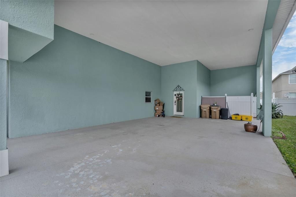 For Sale: $399,999 (2 beds, 2 baths, 1726 Square Feet)