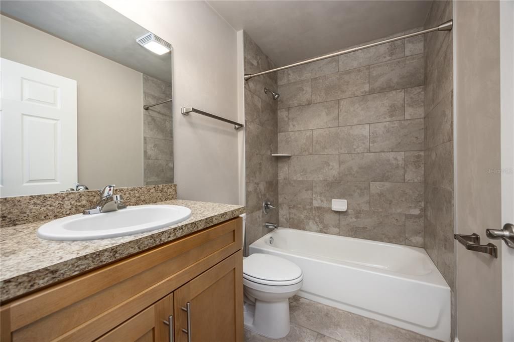 En Venta: $250,000 (3 camas, 2 baños, 1166 Pies cuadrados)