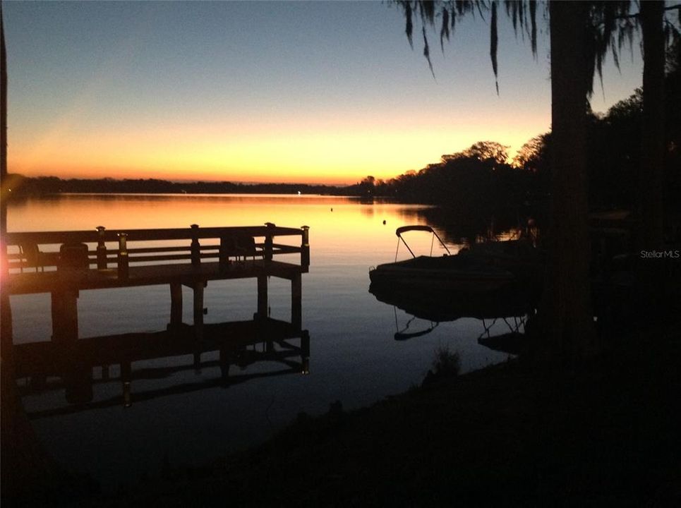 待售: $345,000 (2 贝兹, 1 浴室, 816 平方英尺)