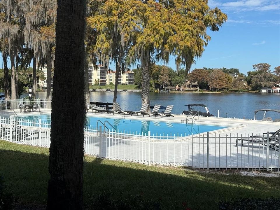 待售: $345,000 (2 贝兹, 1 浴室, 816 平方英尺)