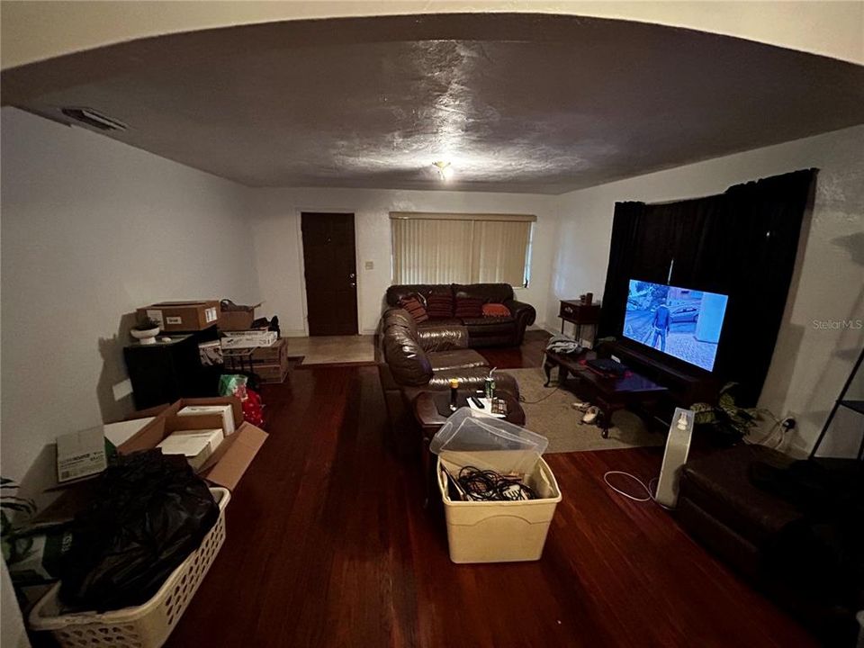 For Sale: $245,000 (4 beds, 2 baths, 1629 Square Feet)