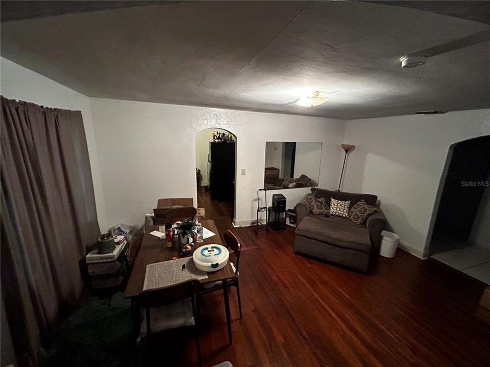 For Sale: $245,000 (4 beds, 2 baths, 1629 Square Feet)