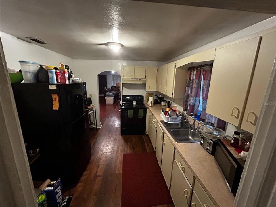 For Sale: $245,000 (4 beds, 2 baths, 1629 Square Feet)
