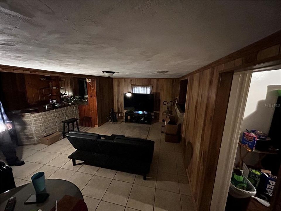 For Sale: $245,000 (4 beds, 2 baths, 1629 Square Feet)