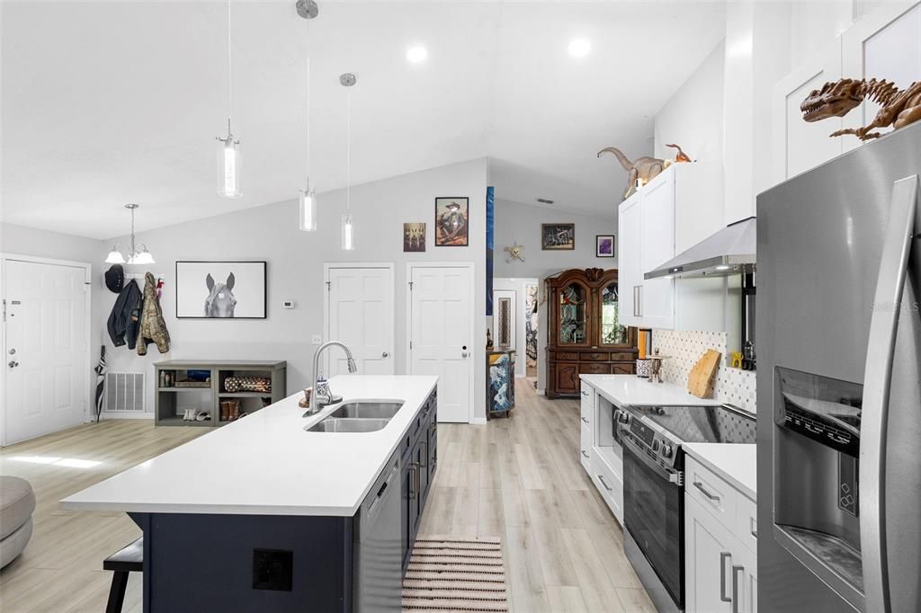 待售: $449,990 (3 贝兹, 2 浴室, 1652 平方英尺)