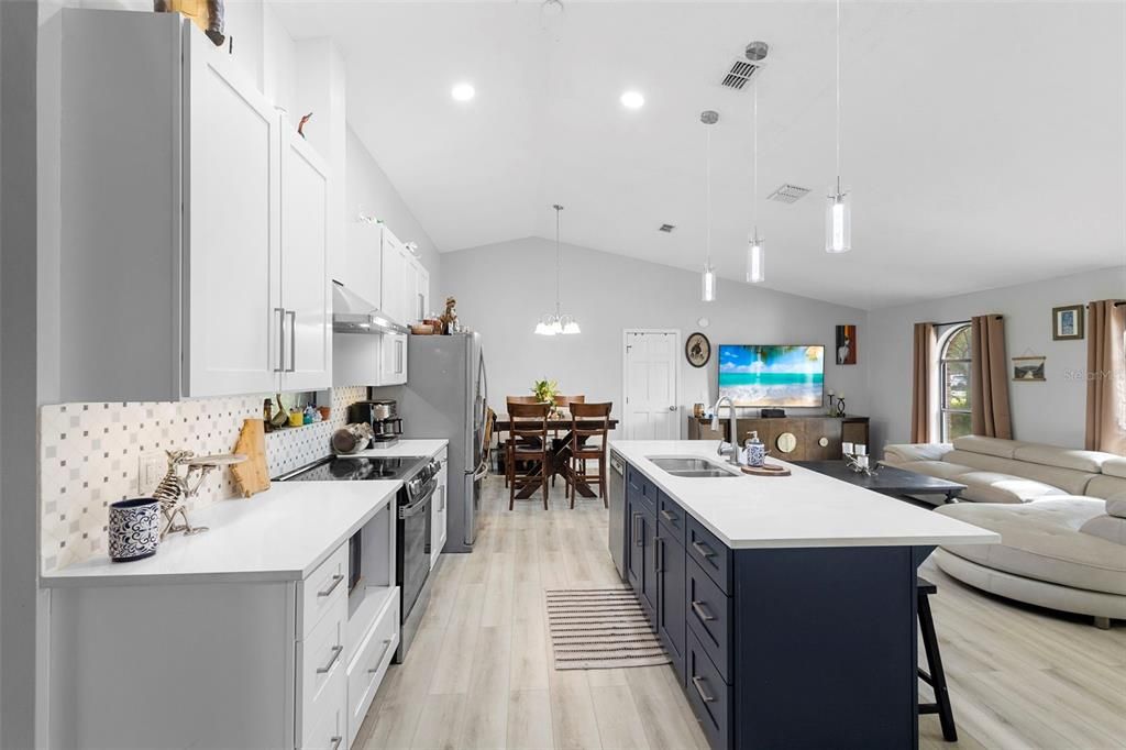 待售: $449,990 (3 贝兹, 2 浴室, 1652 平方英尺)