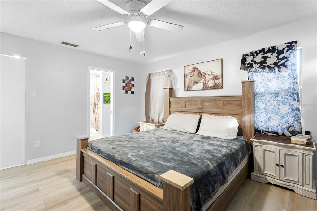 待售: $449,990 (3 贝兹, 2 浴室, 1652 平方英尺)