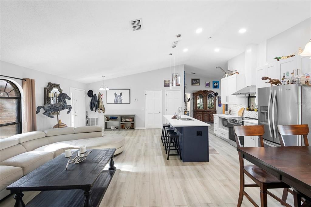 待售: $449,990 (3 贝兹, 2 浴室, 1652 平方英尺)