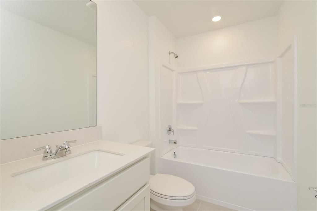 For Rent: $2,195 (5 beds, 2 baths, 2451 Square Feet)