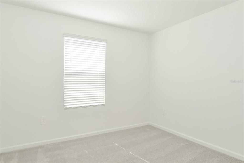 For Rent: $2,195 (5 beds, 2 baths, 2451 Square Feet)