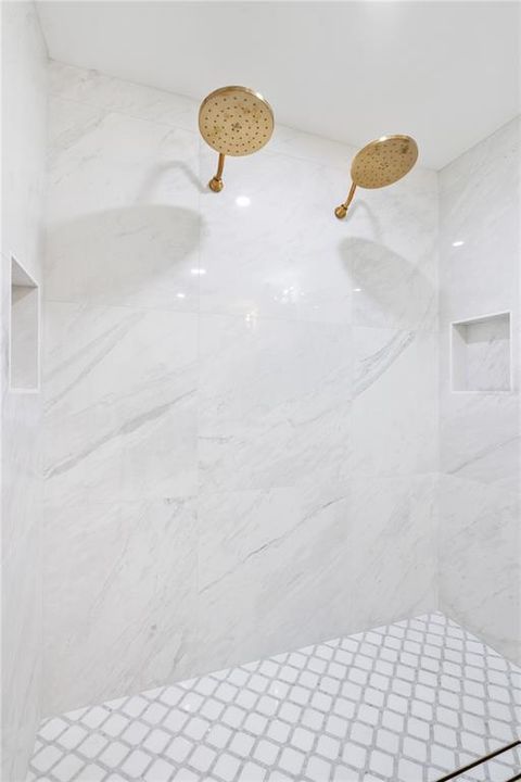 For Sale: $2,190,000 (4 beds, 3 baths, 2529 Square Feet)