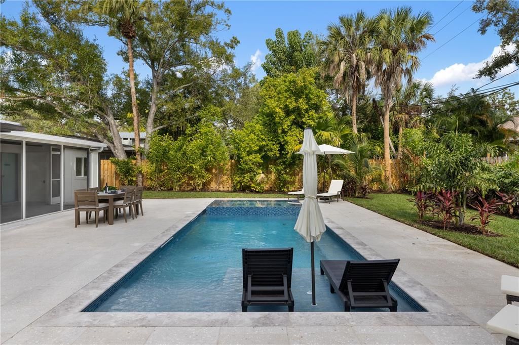 For Sale: $2,190,000 (4 beds, 3 baths, 2529 Square Feet)