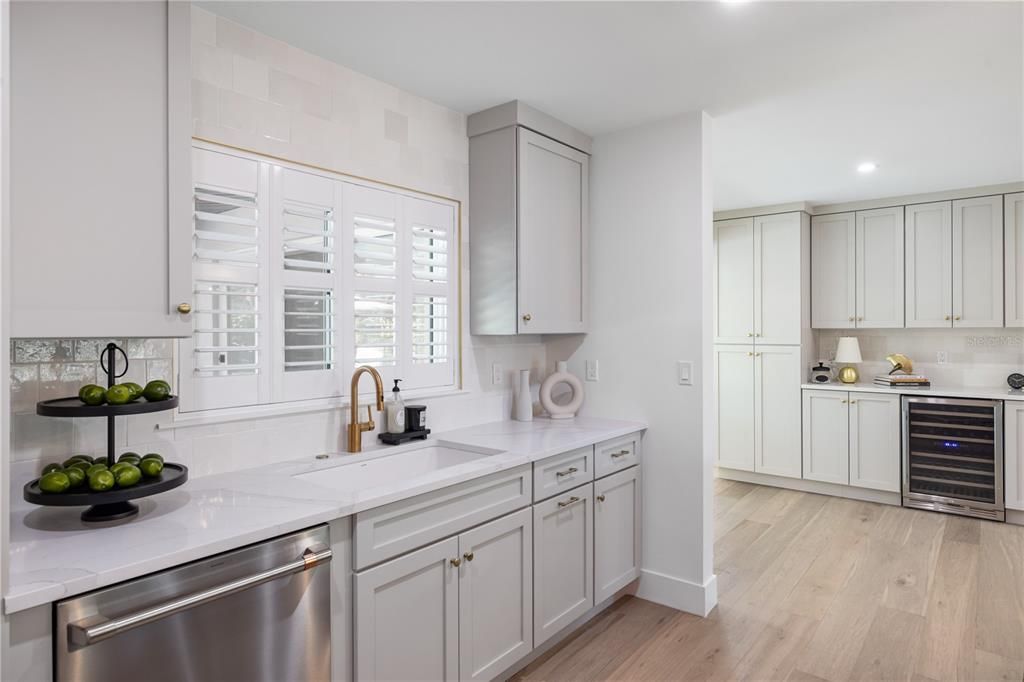 For Sale: $2,190,000 (4 beds, 3 baths, 2529 Square Feet)