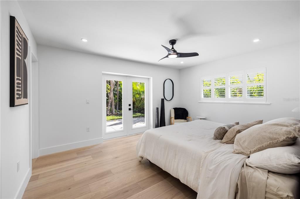 For Sale: $2,190,000 (4 beds, 3 baths, 2529 Square Feet)