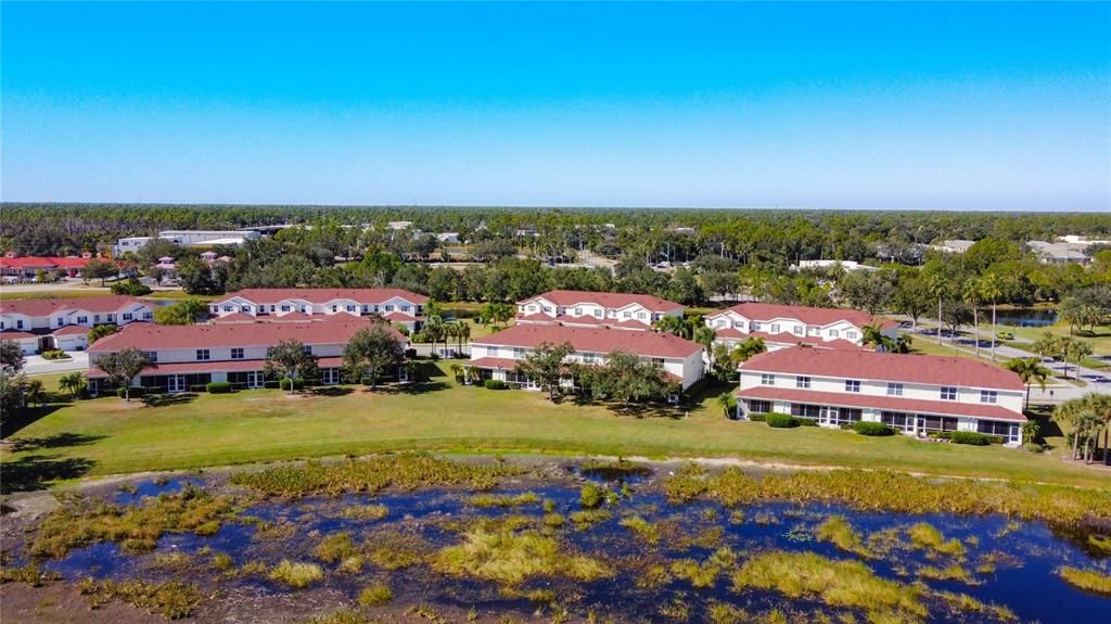 На продажу: $238,000 (2 спален, 2 ванн, 1268 Квадратных фут)