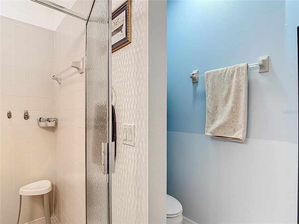 На продажу: $238,000 (2 спален, 2 ванн, 1268 Квадратных фут)