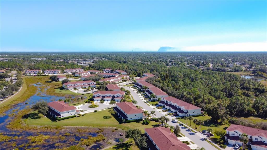 На продажу: $238,000 (2 спален, 2 ванн, 1268 Квадратных фут)