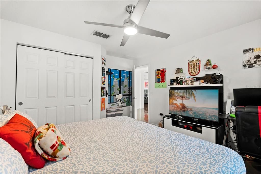 For Rent: $5,470 (5 beds, 3 baths, 3290 Square Feet)