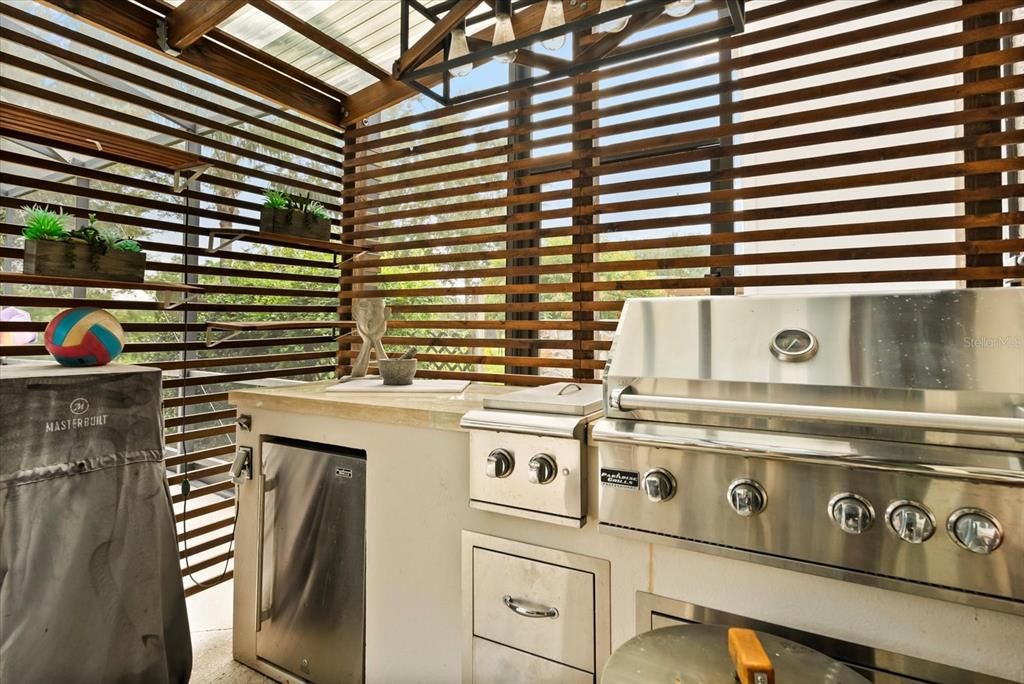 For Rent: $5,470 (5 beds, 3 baths, 3290 Square Feet)