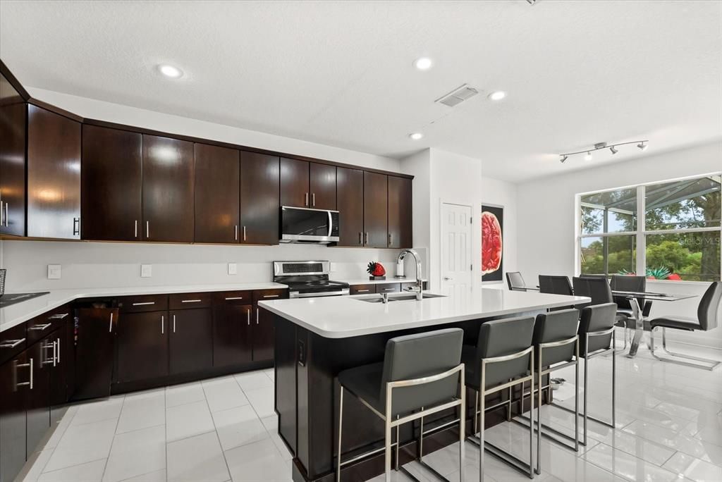 For Rent: $5,470 (5 beds, 3 baths, 3290 Square Feet)