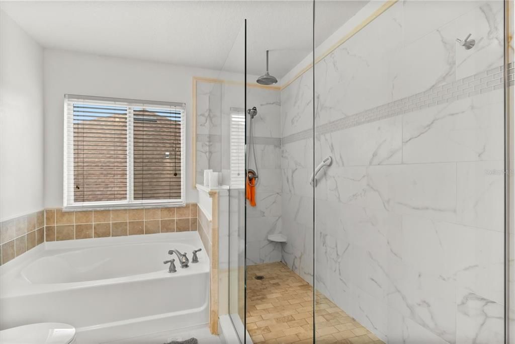 For Rent: $5,470 (5 beds, 3 baths, 3290 Square Feet)