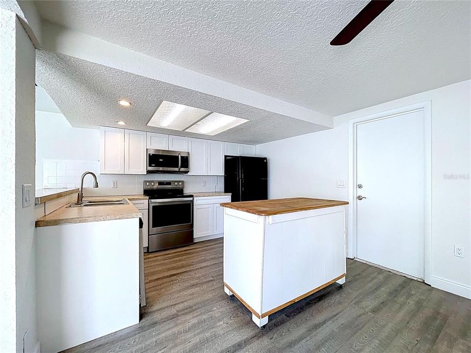 En Venta: $249,900 (2 camas, 2 baños, 1164 Pies cuadrados)