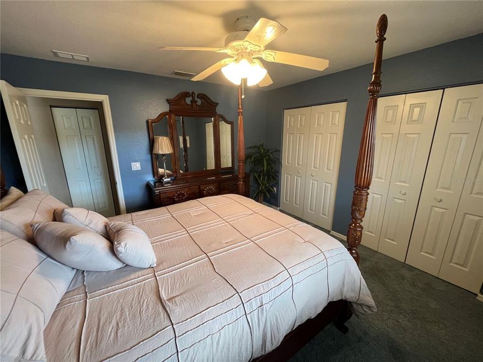 待售: $299,900 (2 贝兹, 2 浴室, 1537 平方英尺)