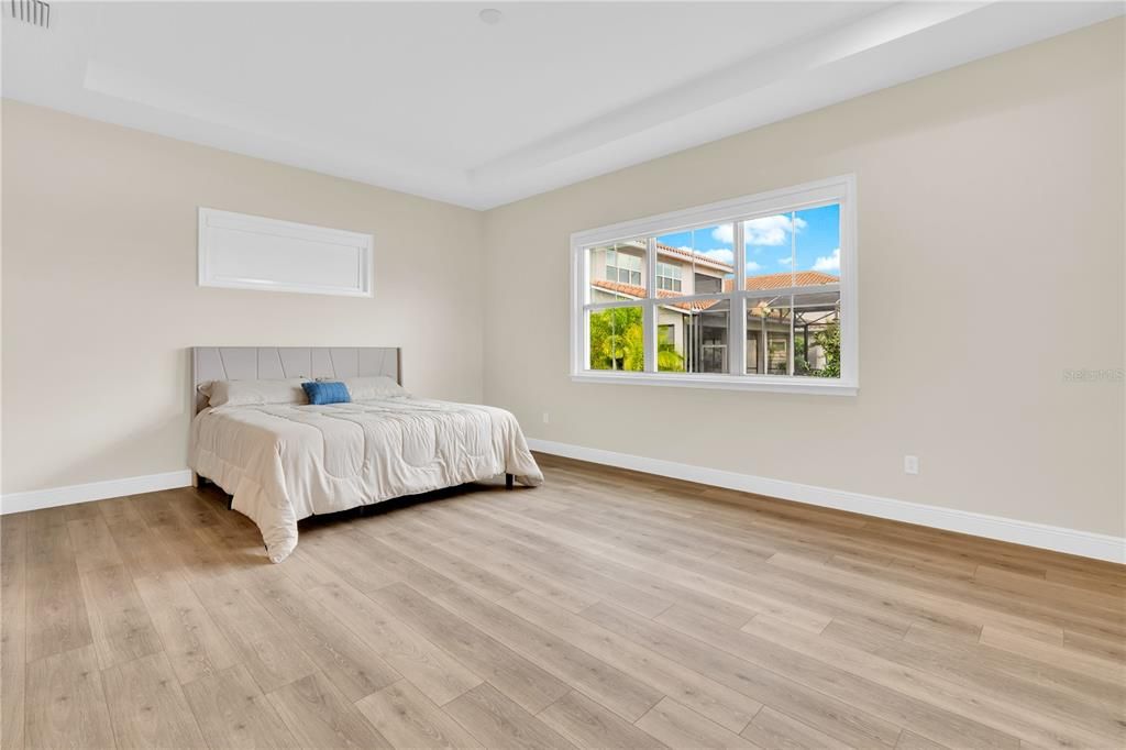 En Venta: $1,149,000 (5 camas, 5 baños, 3747 Pies cuadrados)