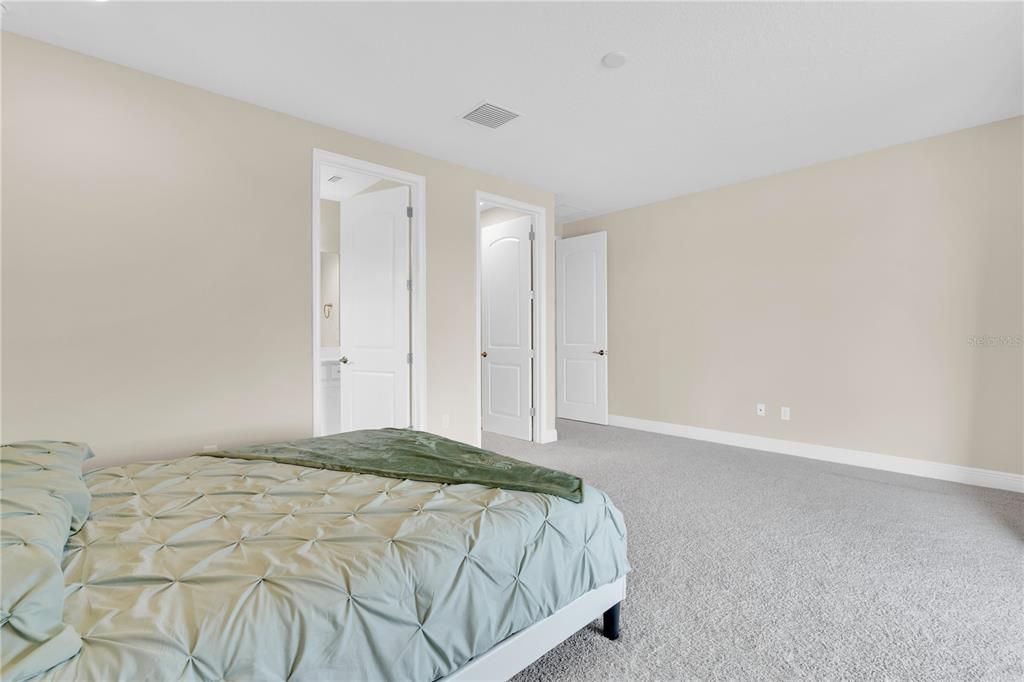 En Venta: $1,149,000 (5 camas, 5 baños, 3747 Pies cuadrados)