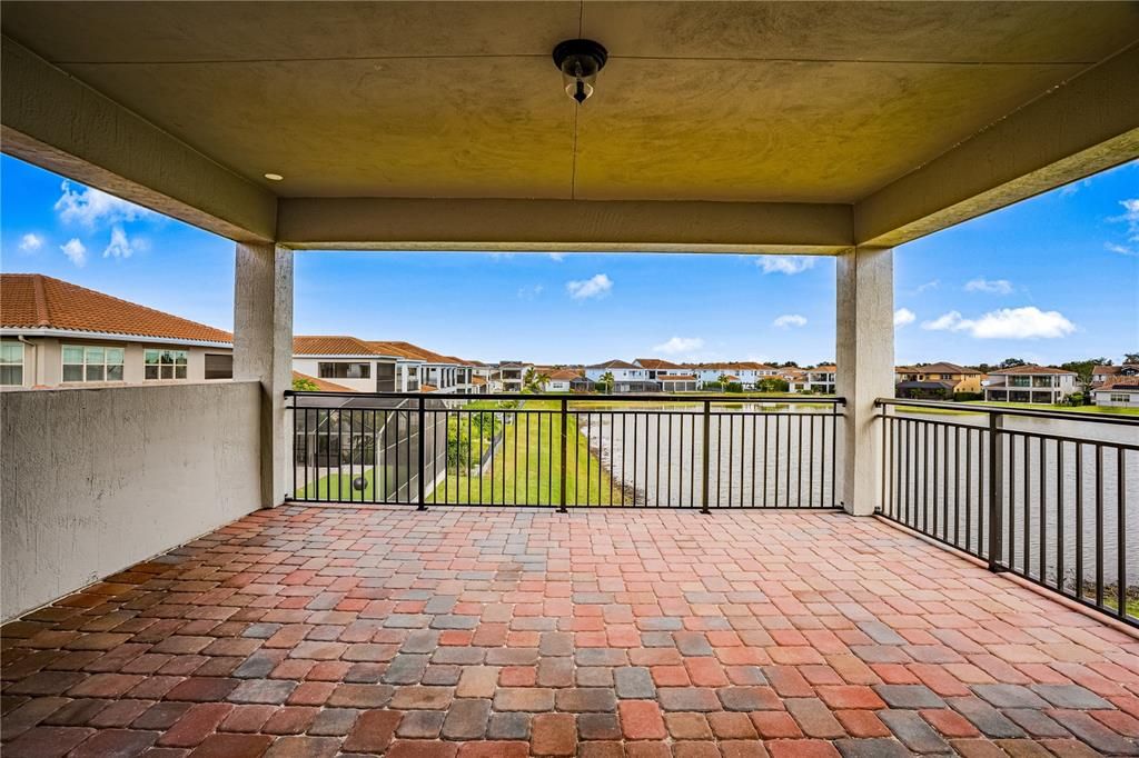 En Venta: $1,149,000 (5 camas, 5 baños, 3747 Pies cuadrados)