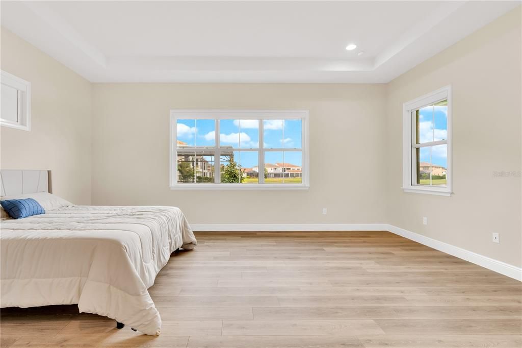 En Venta: $1,149,000 (5 camas, 5 baños, 3747 Pies cuadrados)