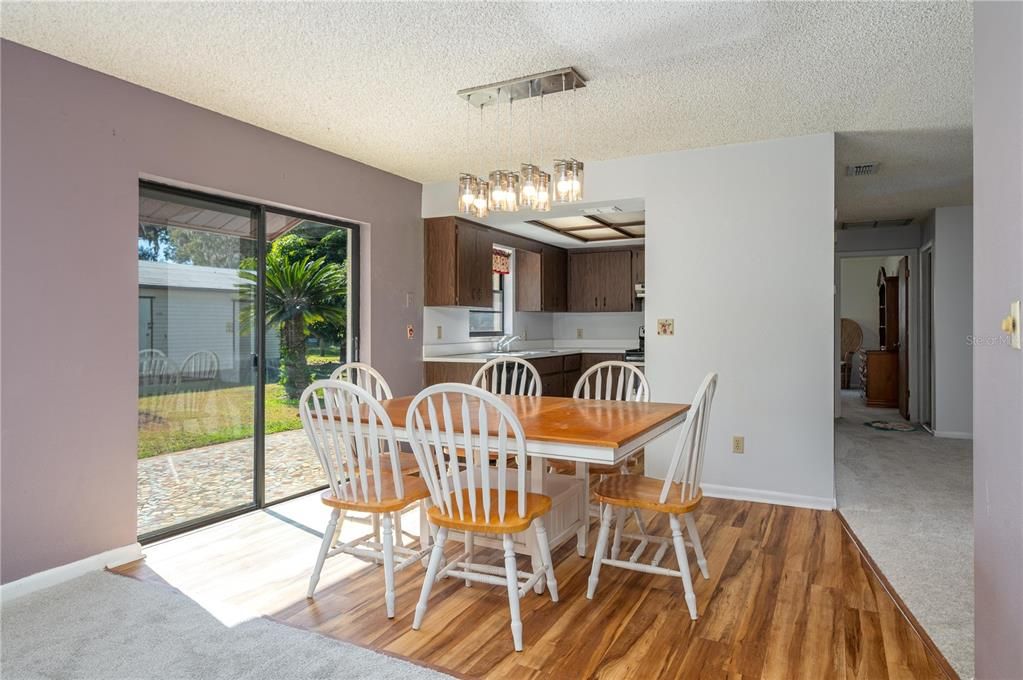 En Venta: $220,000 (2 camas, 2 baños, 1280 Pies cuadrados)