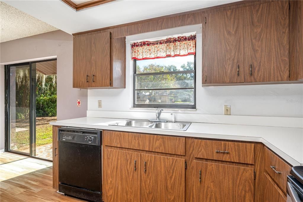 En Venta: $220,000 (2 camas, 2 baños, 1280 Pies cuadrados)